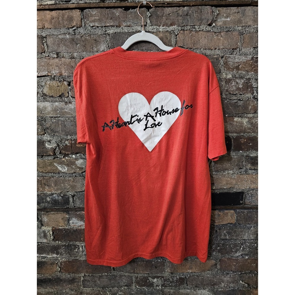 Vintage The Dells Red T Shirt Rnb Soul Tee A Heart Is A Home For Love 1991 XL - Picture 2 of 5